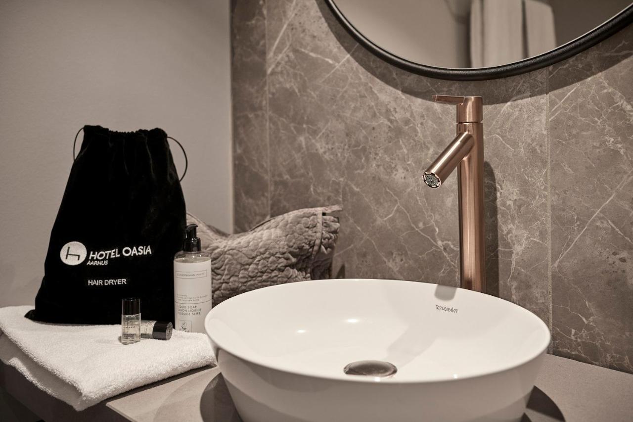 Hotel Oasia Aarhus City ภายนอก รูปภาพ