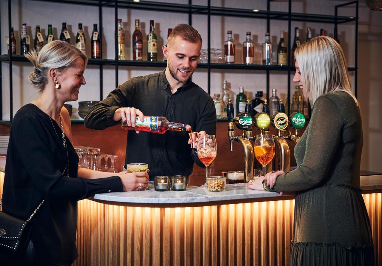 Hotel Oasia Aarhus City ภายนอก รูปภาพ